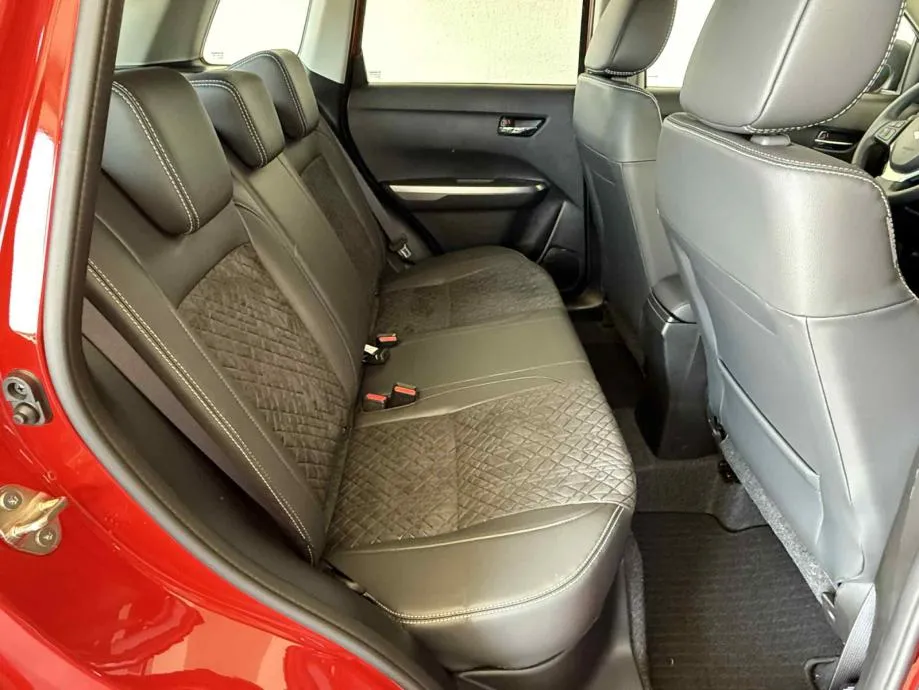 suzuki vitara 1,4 hybrid glx elegance - slika 15