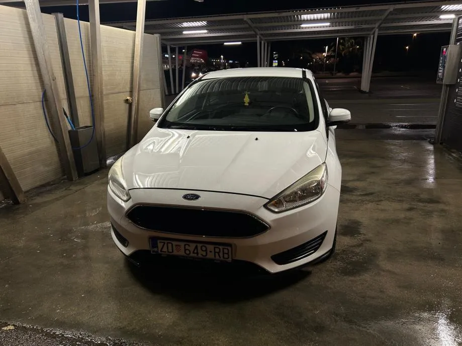 ford focus 1,0 - slika 2