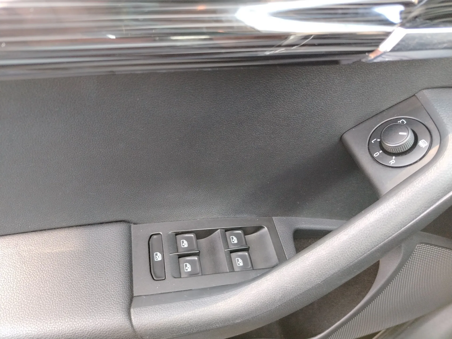 škoda octavia 1.6 tdi dsg - slika 18