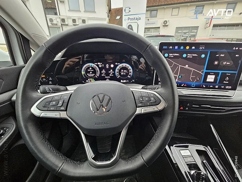 volkswagen golf 1.5 tsi ehybrid dsg style 150kw - slika 6