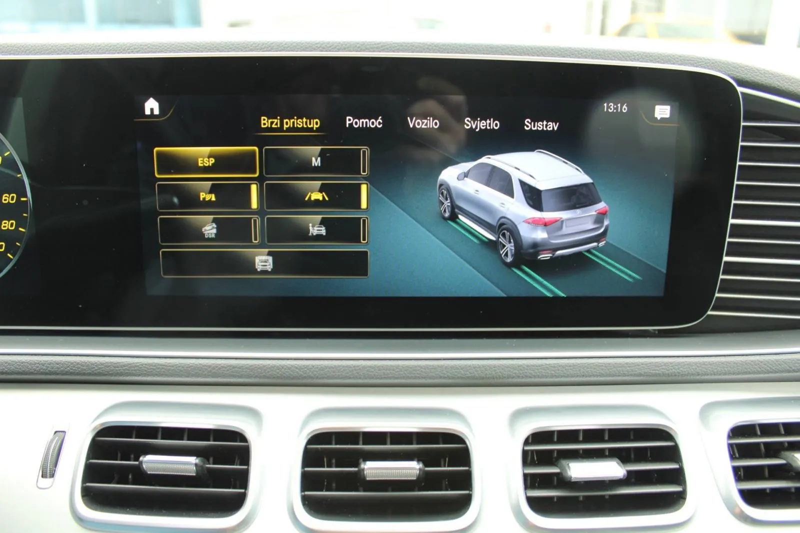 mercedes-benz gle 350de 4matic amg *panorama, led, kamera* - slika 21