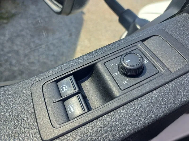 volkswagen transporter t6 2.0 tdi*150ks*dupla kabina 5+1*klima* - slika 8