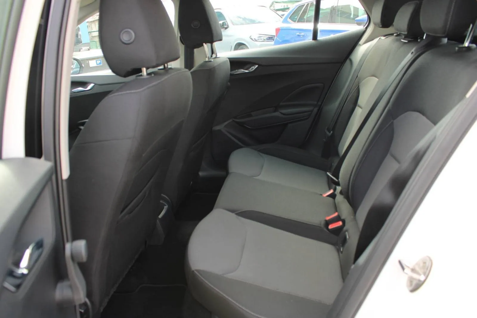 škoda fabia 1.0 tsi - slika 15
