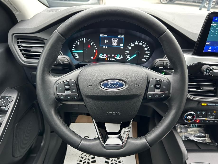 ford kuga 1,5 tdci - 2021 - automatik - 120.000km - reg.1.god. !!! - slika 11