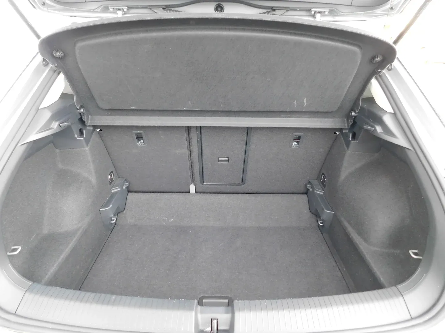 10488 volkswagen t-roc 2.0 tdi style - slika 14