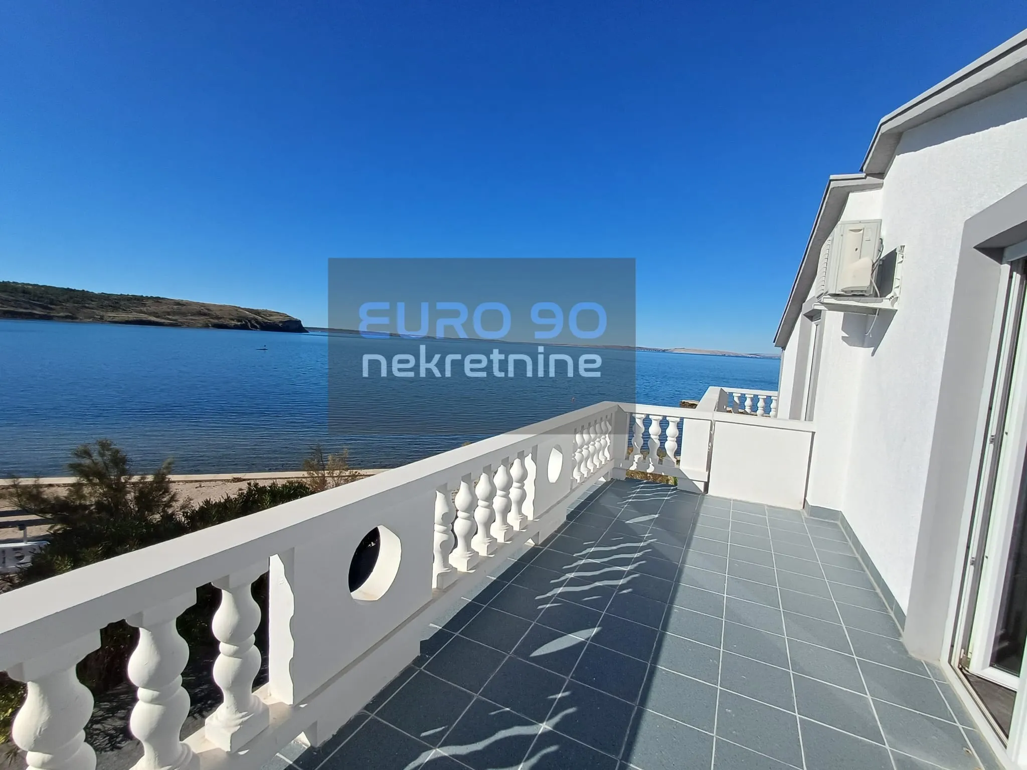 rtina- velika kuća s 12 apartmana, 1.red do mora i prekrasne plaže !! - slika 6