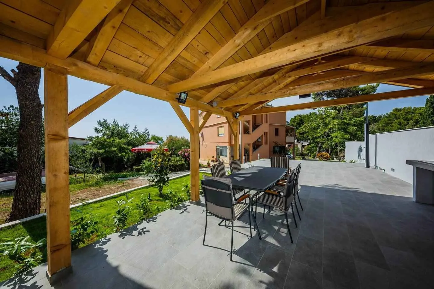 apartmani savin - slika 14