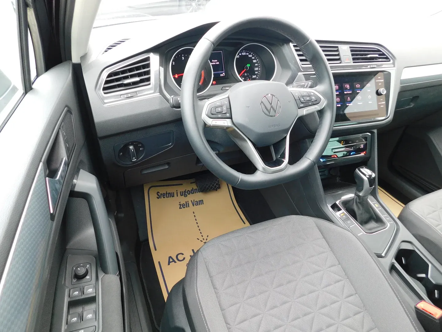 11634 volkswagen tiguan 2.0 tdi dsg life - slika 8