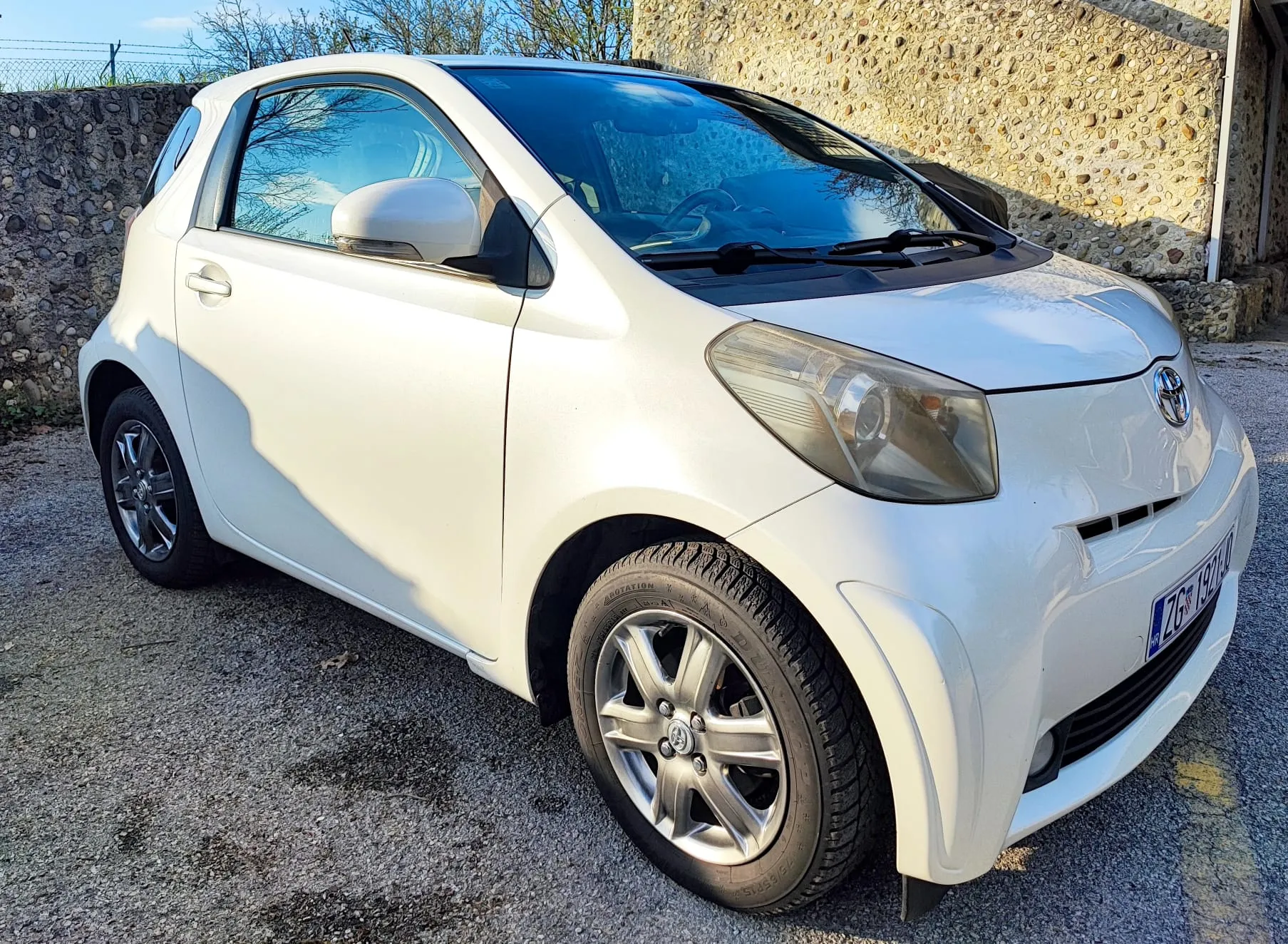 toyota iq+ - slika 4