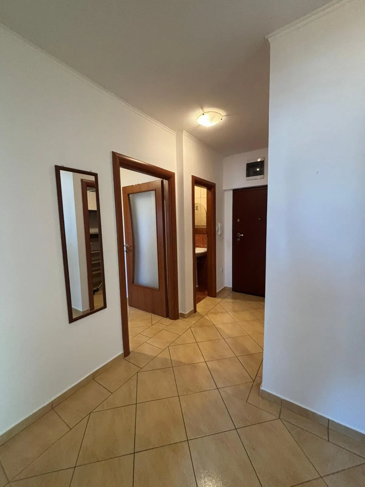 dugoročni najam! trosoban stan: kaštel lukšić, 83.00 m2 - slika 5