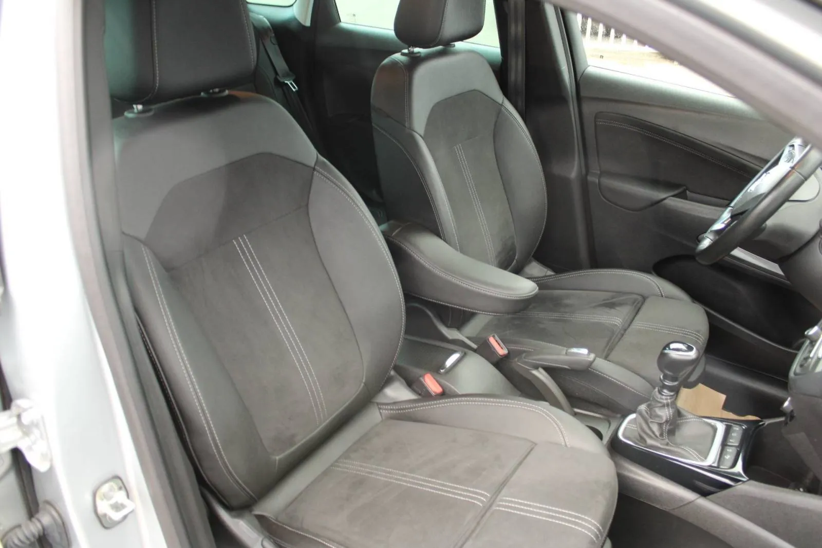 opel crossland 1.2 turbo ultimate *led, navigacija, kamera* - slika 11