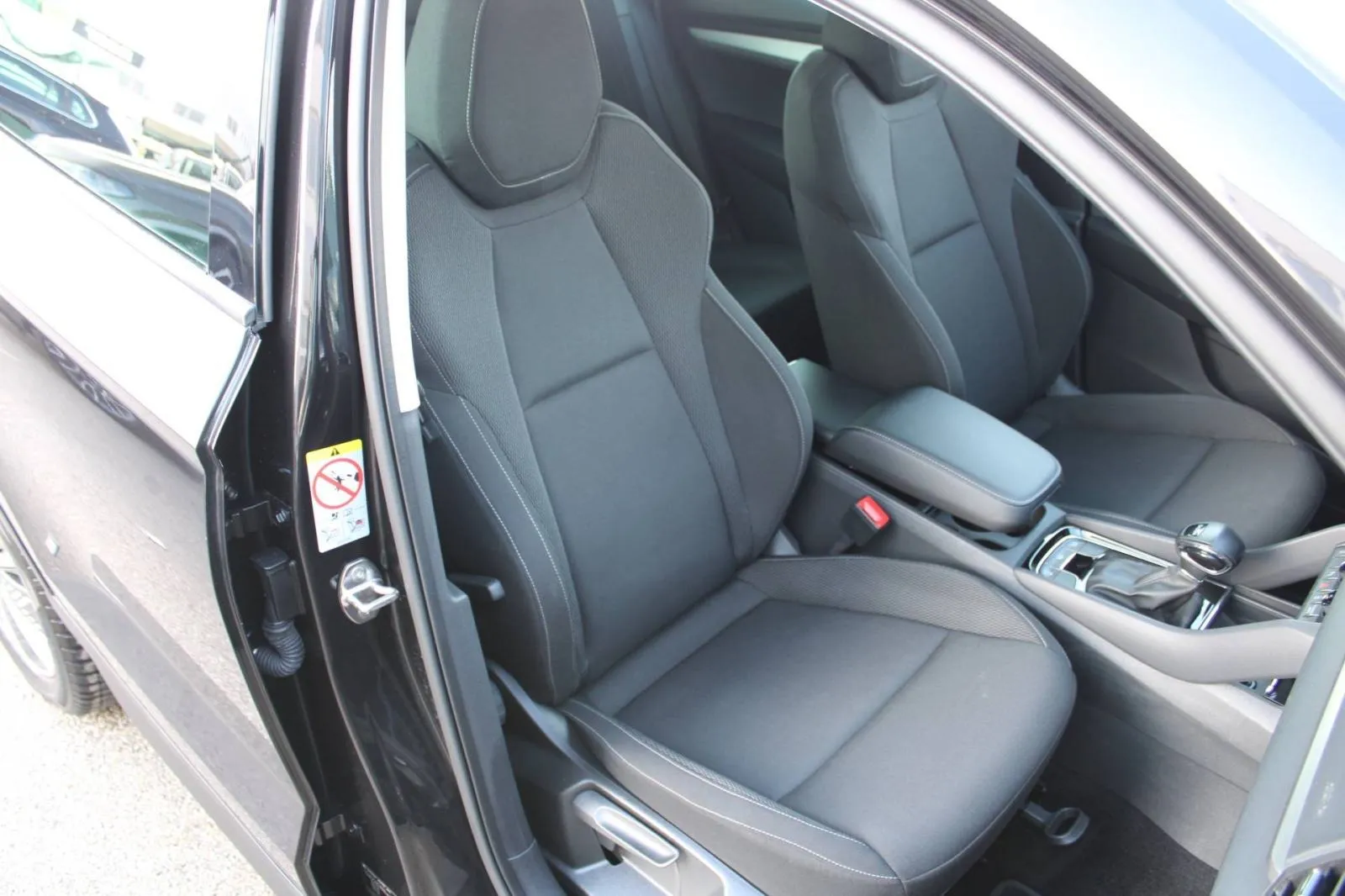 škoda karoq 2.0 tdi dsg *led, navigacija, kamera* - slika 21