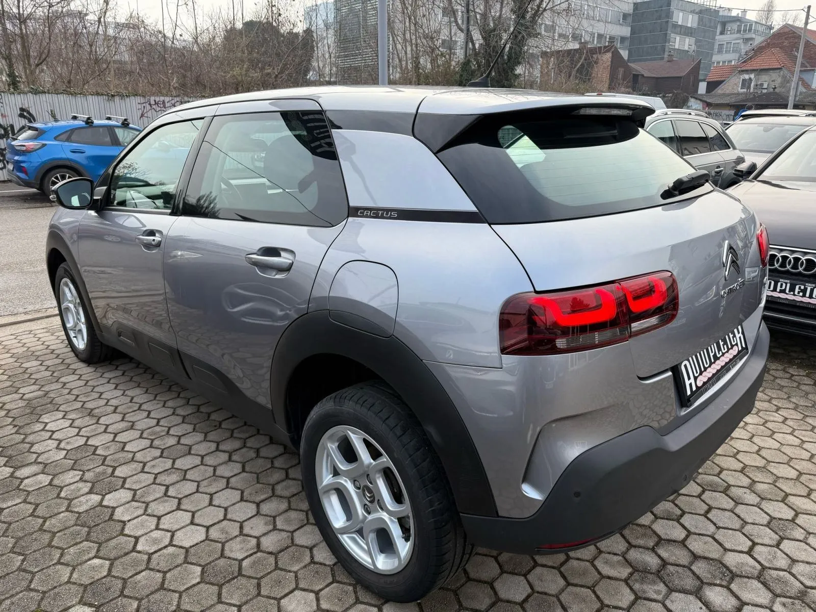 citroën c4 cactus 1,2 puretech, automatik, park senzori, 4x garancija! - slika 4