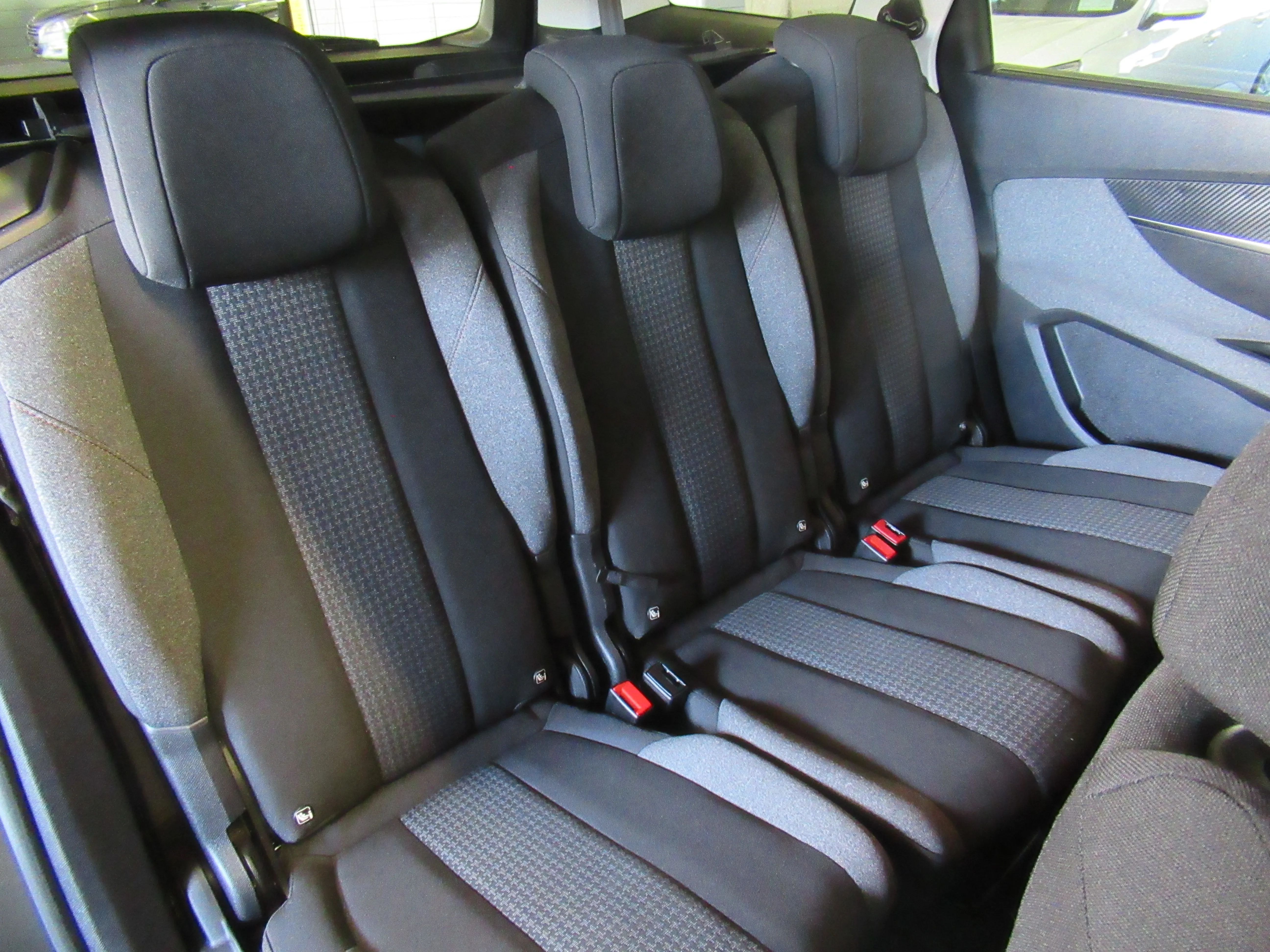 peugeot 5008 hdi130 aut. 7 sjedišta - slika 8