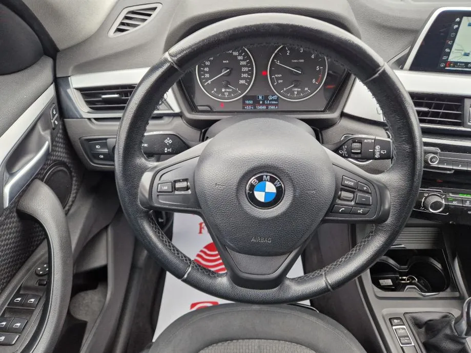 bmw x1 16d sdrive 2017.,servisna, navi, park senz.,alu, radar - slika 13