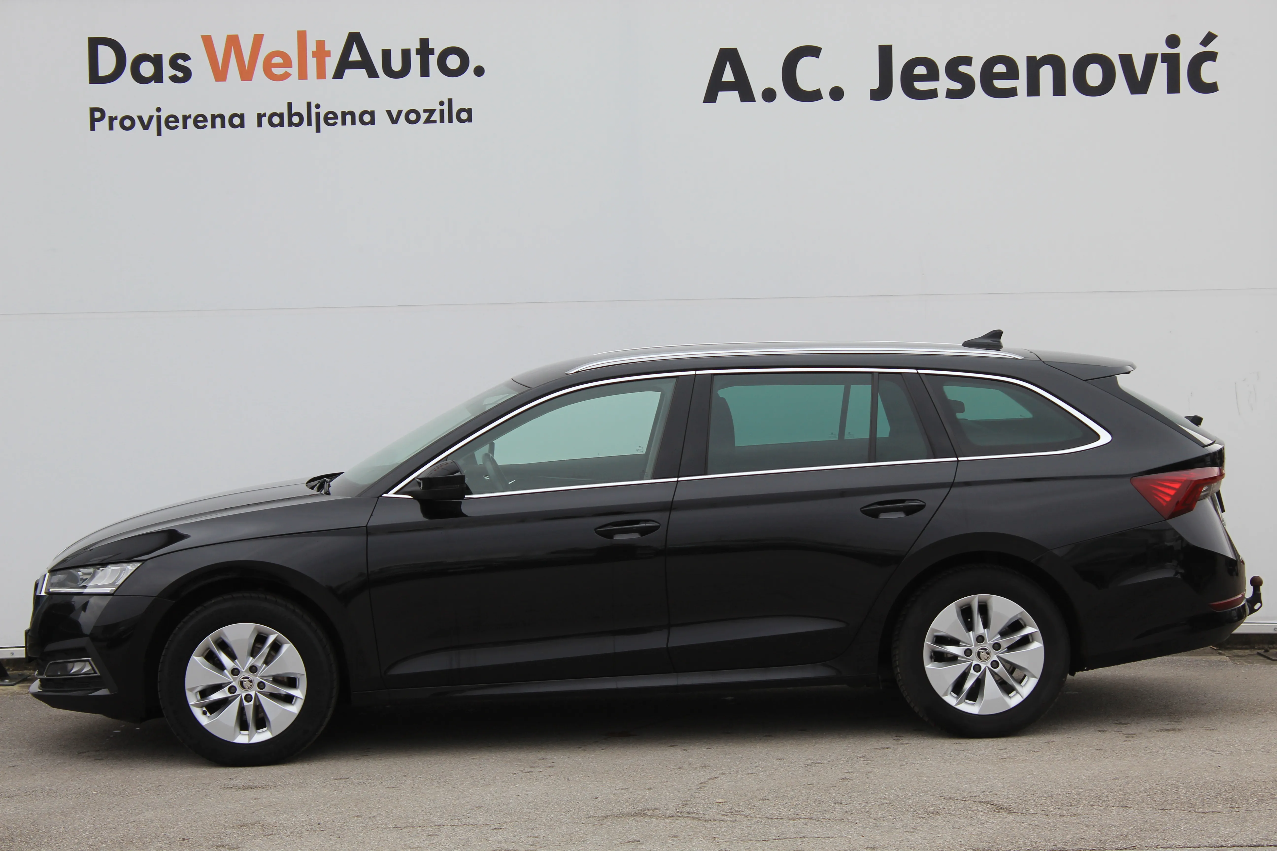 13067 škoda octavia combi ambition 2.0 tdi - slika 5