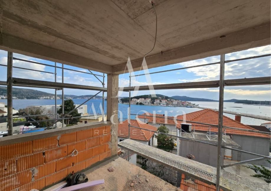 ROGOZNICA, STAN(S2) 66,80m2, LUX STANOVI U NOVOGRADNJI, 70M OD MORA (prodaja)