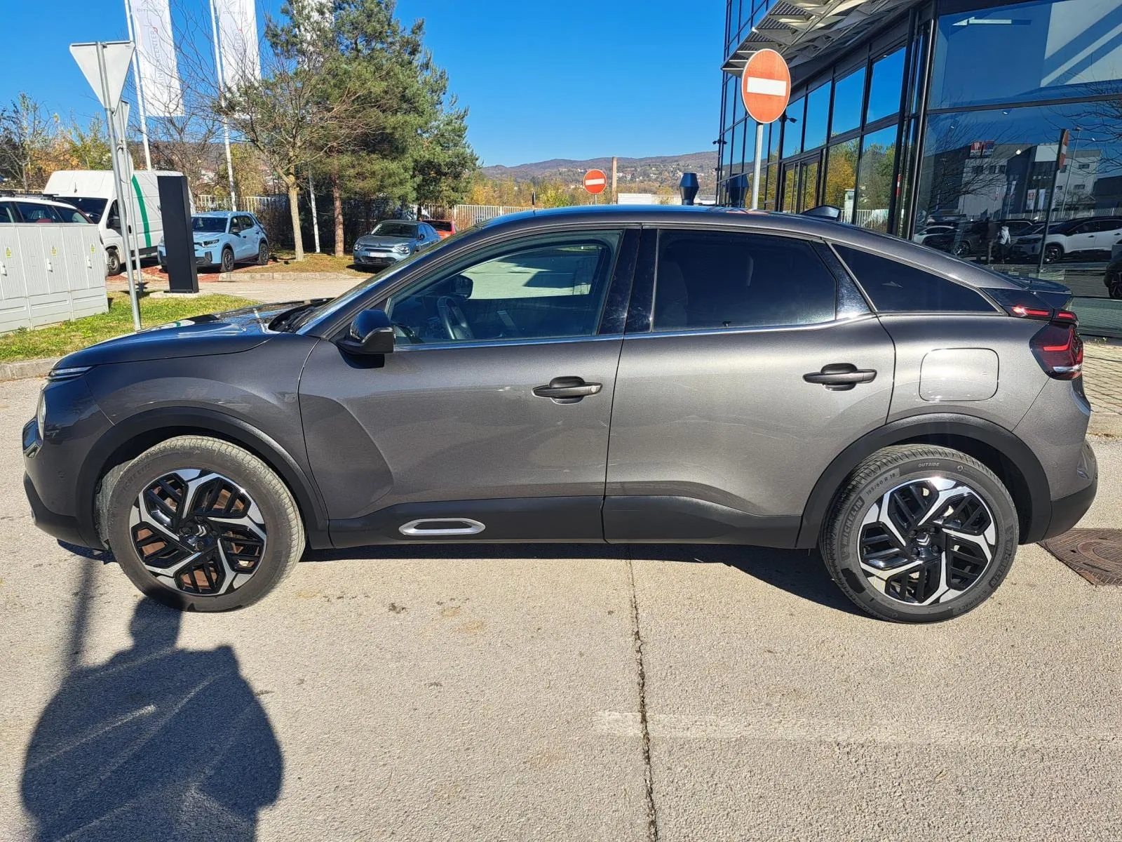 citroën c4 max 1,2 puretech eat8 - slika 2