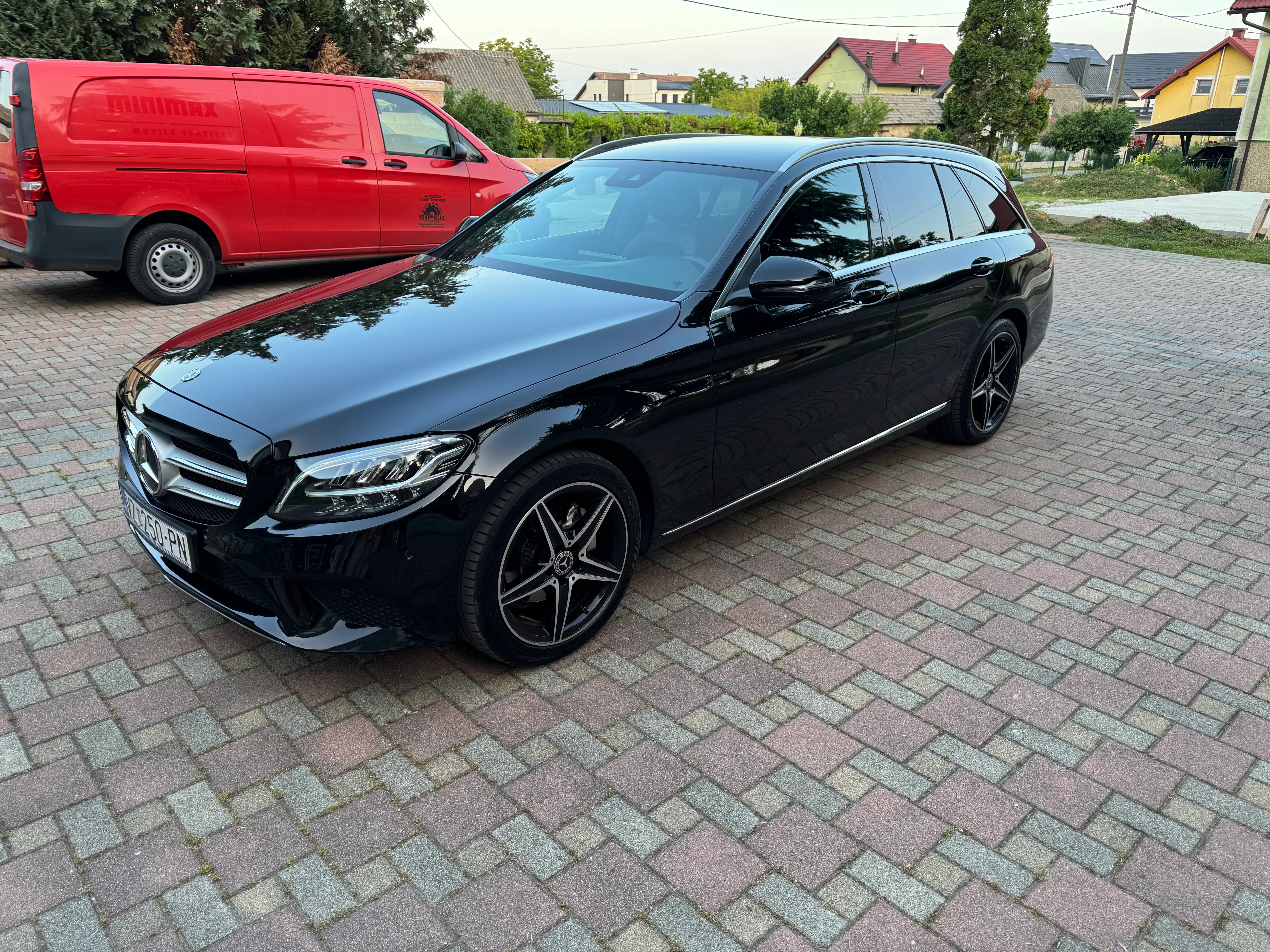 mercedes-benz c-klasa avantgarde 200d aut. - slika 2