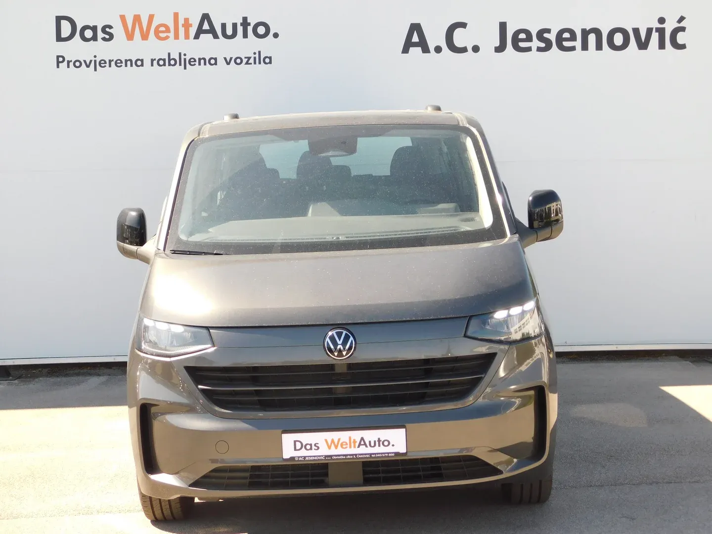 12609 vw caravelle life l2 2.0 tdi - slika 2