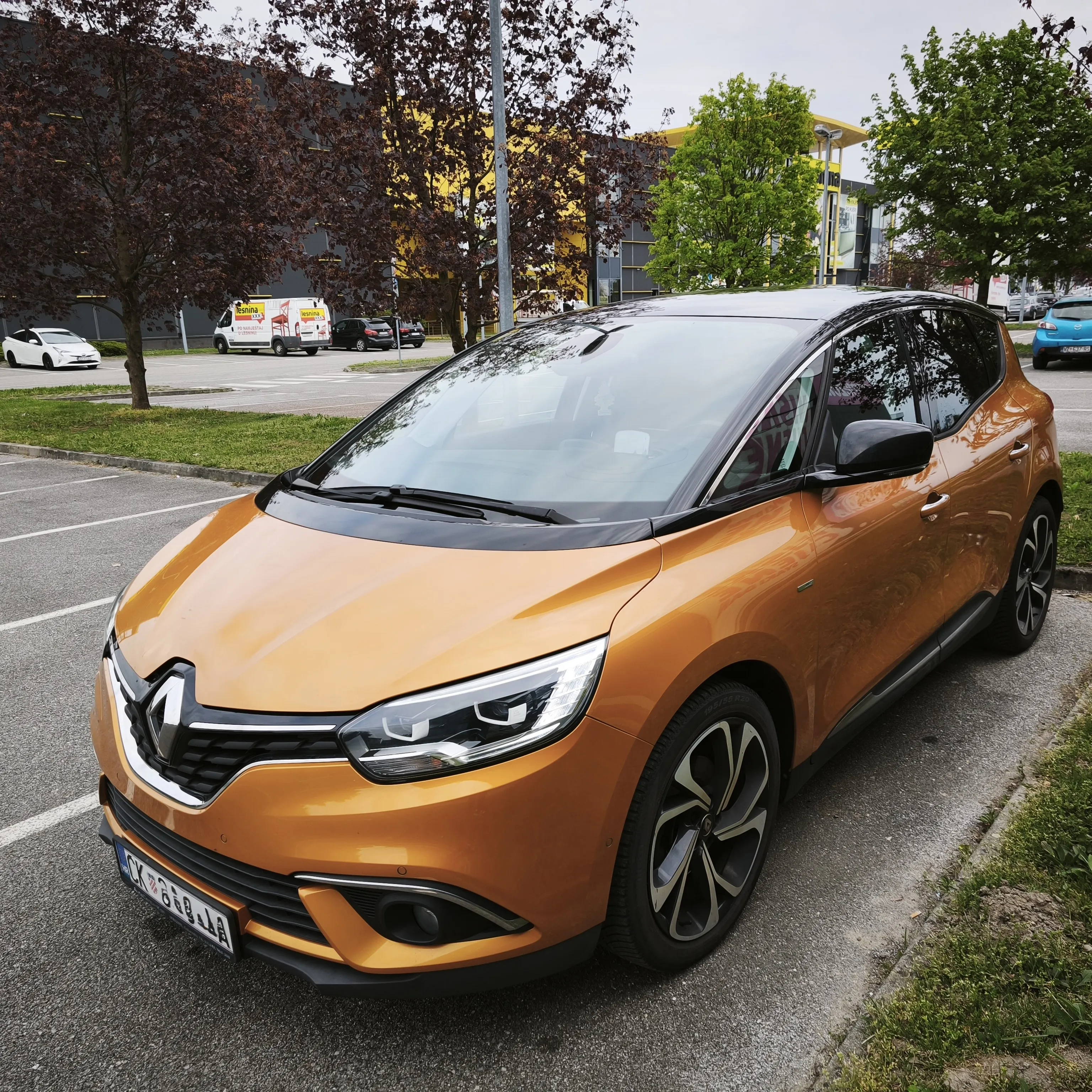 renault scenic iv bose energy dci 110 - slika 15