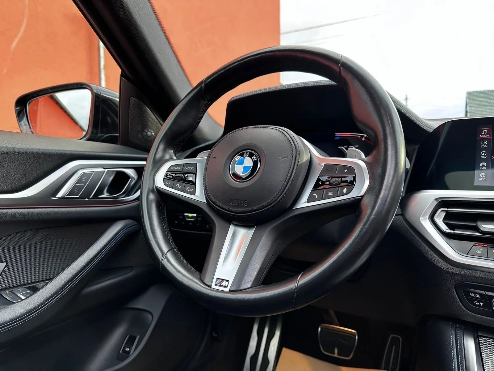bmw serija 4 gran coupe 420d xdrive •2023.g.•kamera•pano• - slika 17