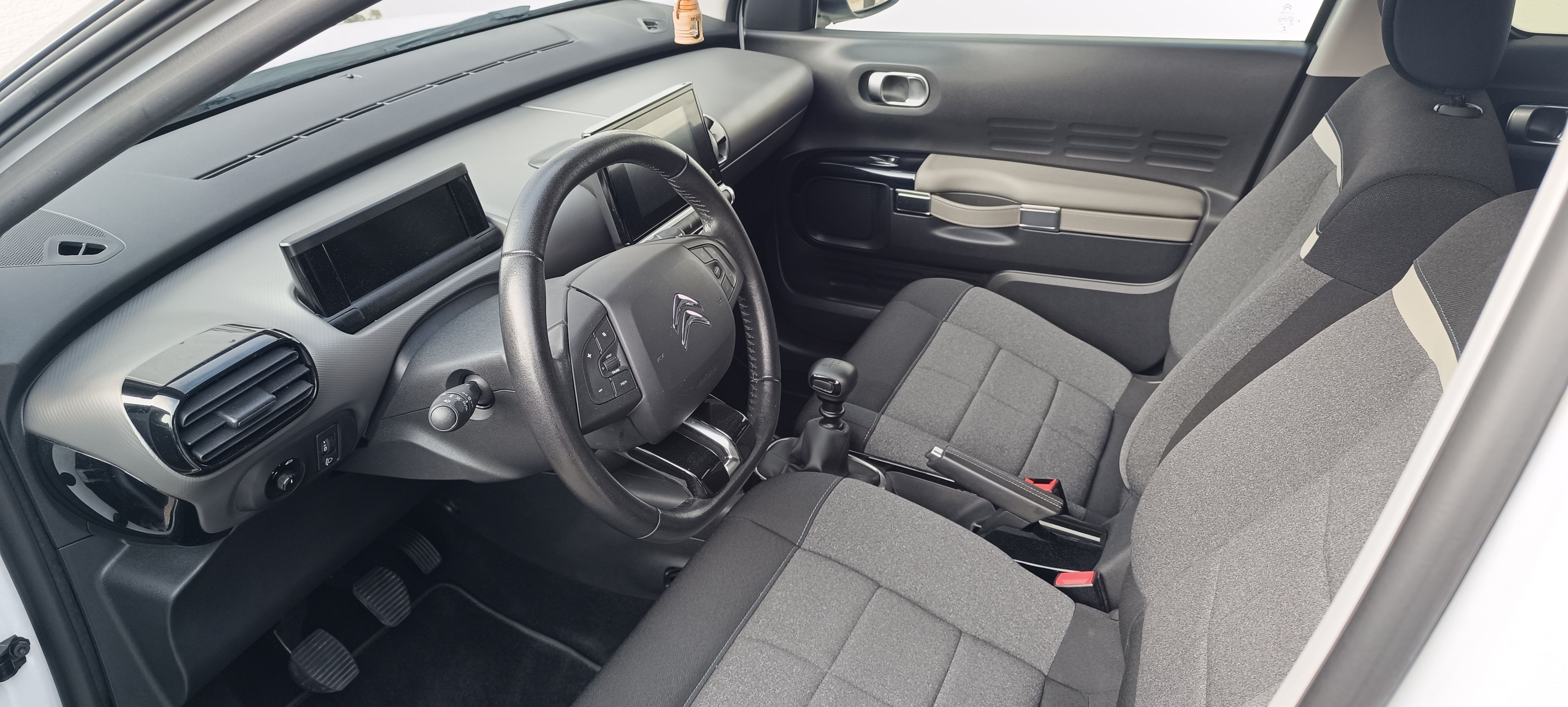 citroen c4 cactus 2019 g. - slika 6