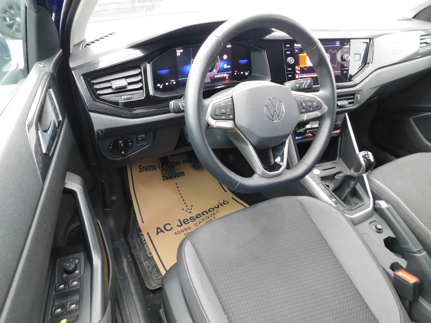 11529 volkswagen taigo 1.0 tsi life plus - slika 7