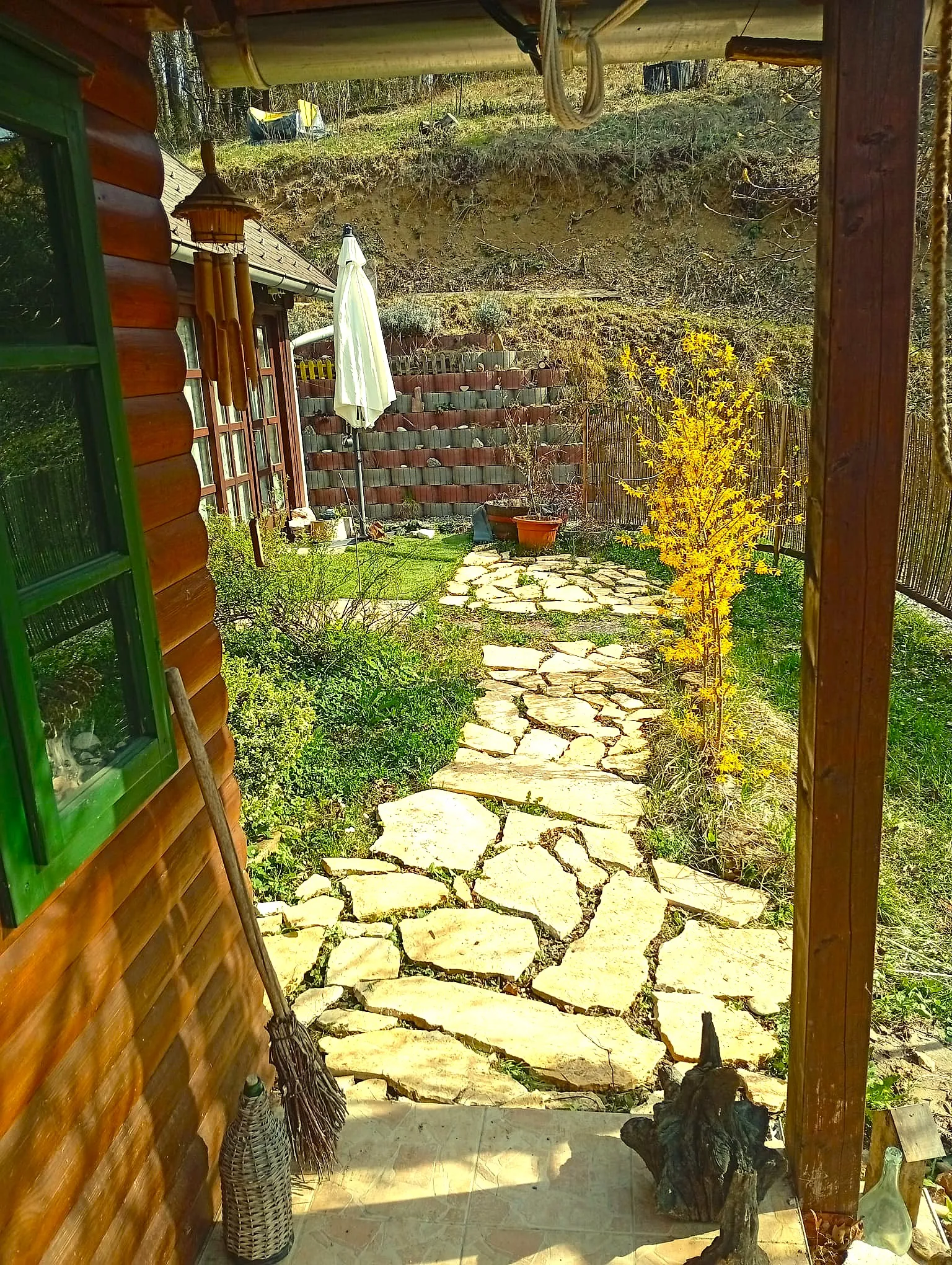 poljana sutlanska, drv. kuća 90m2 na imanju 7700m2 - slika 11