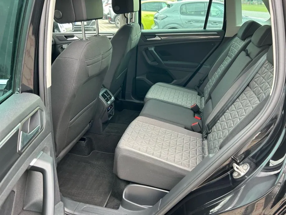 vw tiguan 2,0 tdi dsg 2023.,navi, temp, park senzori, alu, led... - slika 12