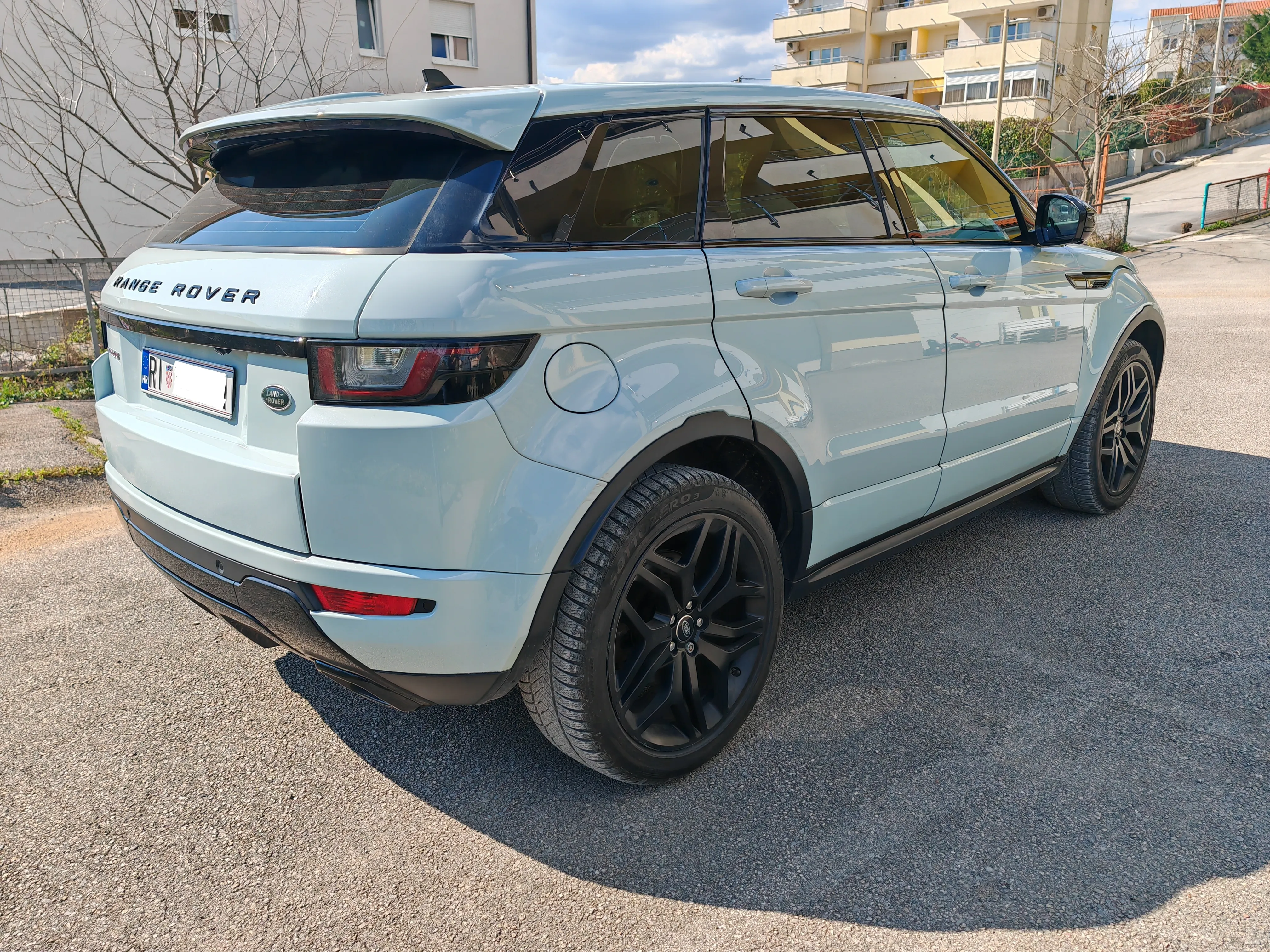 range rover evoque hse dynamic automatik - slika 7