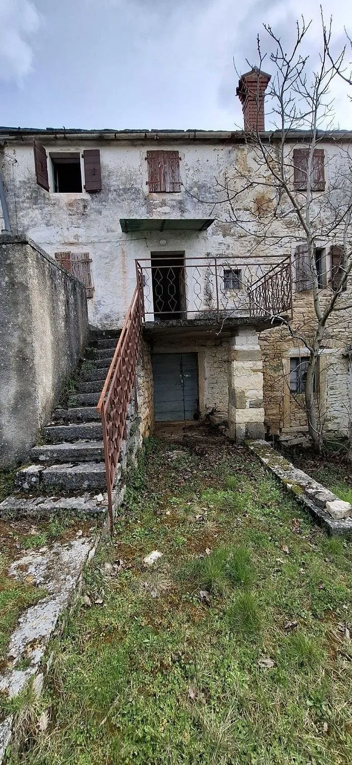 oprtalj -kamena kuća za adaptaciju (prodaja) - slika 3