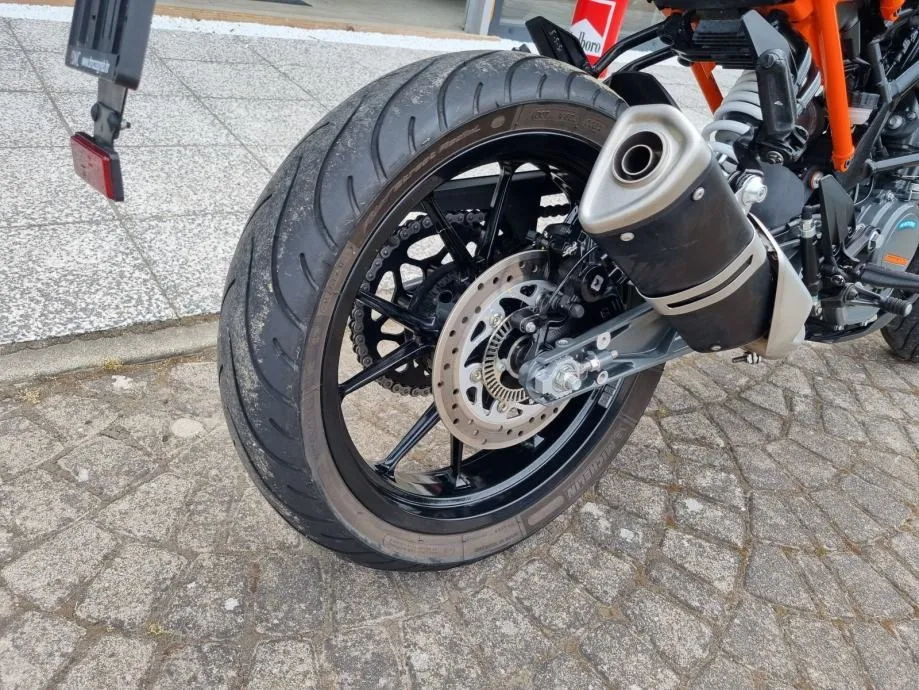 ktm duke 125 abs, a1 kategorija, s garancijom, 2019 god. - slika 13
