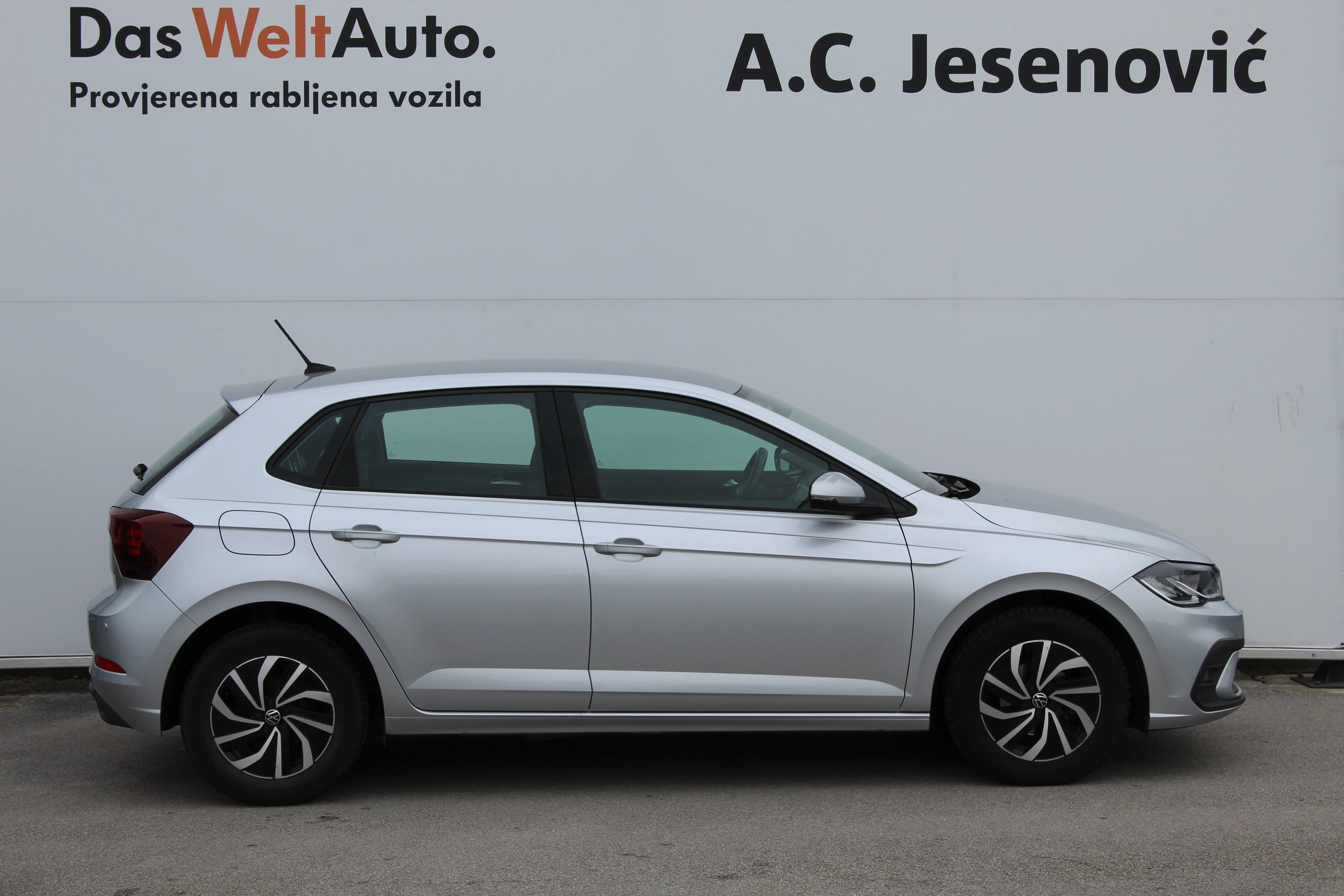 volkswagen polo 1.0 tsi life - slika 4