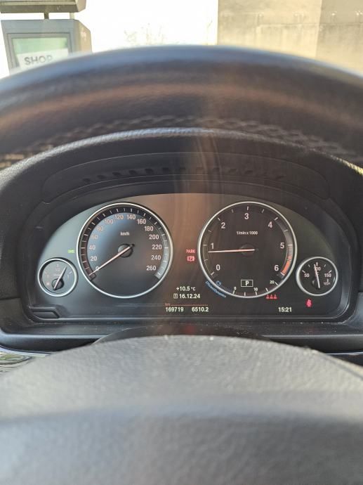 bmw serija 5 touring 520d - slika 6