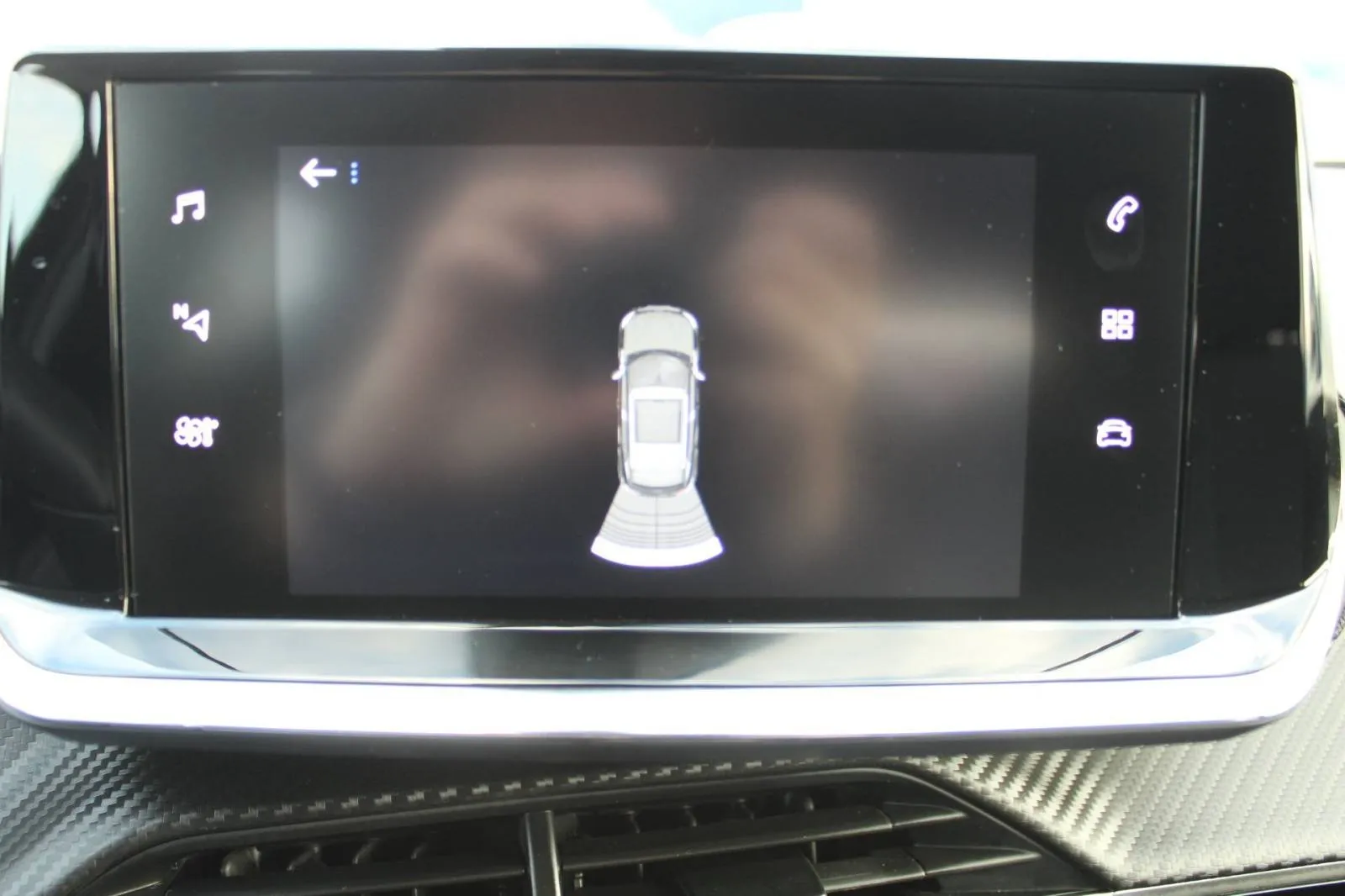 peugeot 2008 1.2 puretech automatik allure *led, navigacija* - slika 19