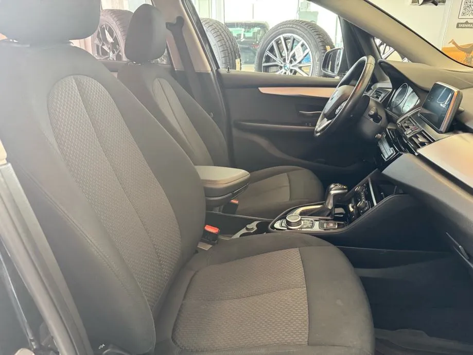 bmw serija 2 active tourer 225xe - slika 13