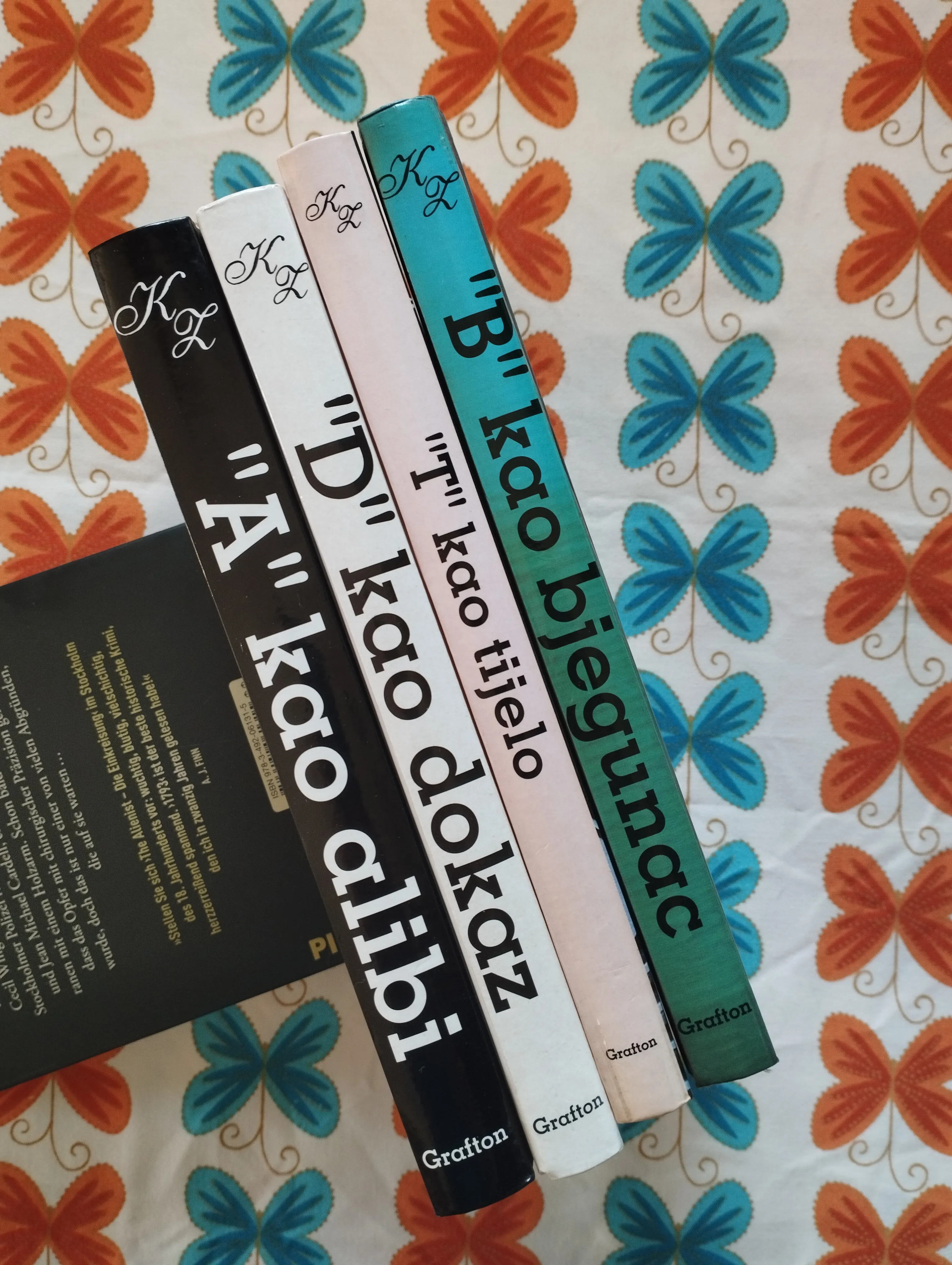 sue grafton - misterije kinsey millhone - a,b,d,t - slika 3