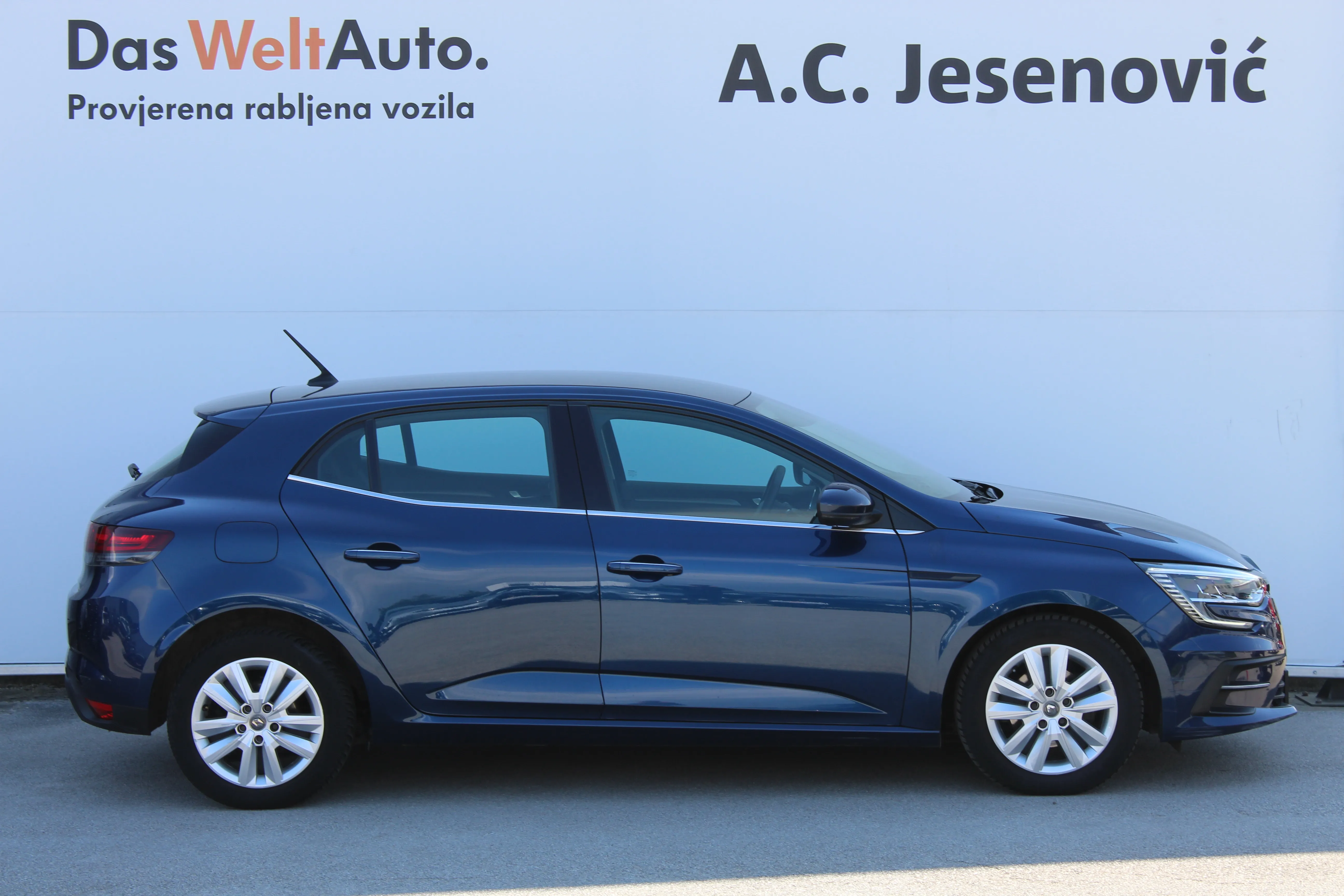 13177 renault mégane berline blue dci 115 edition one - slika 3