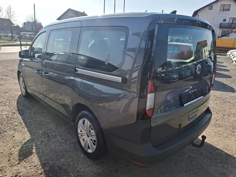 volkswagen caddy 2.0 tdi*maxi*klima*tempomat*5sjedala* - slika 9