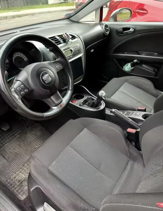 seat leon mk2 2005-2012 original radio navigacija multimedija carplay - slika 8
