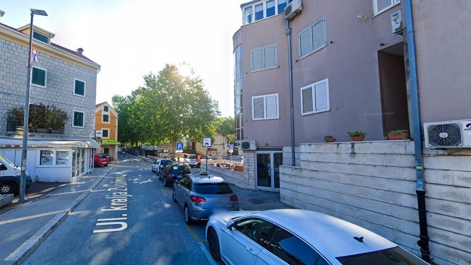 solin, centar (zvonimirova ulica) uredski poslovni prostor, 97 m2 - slika 2