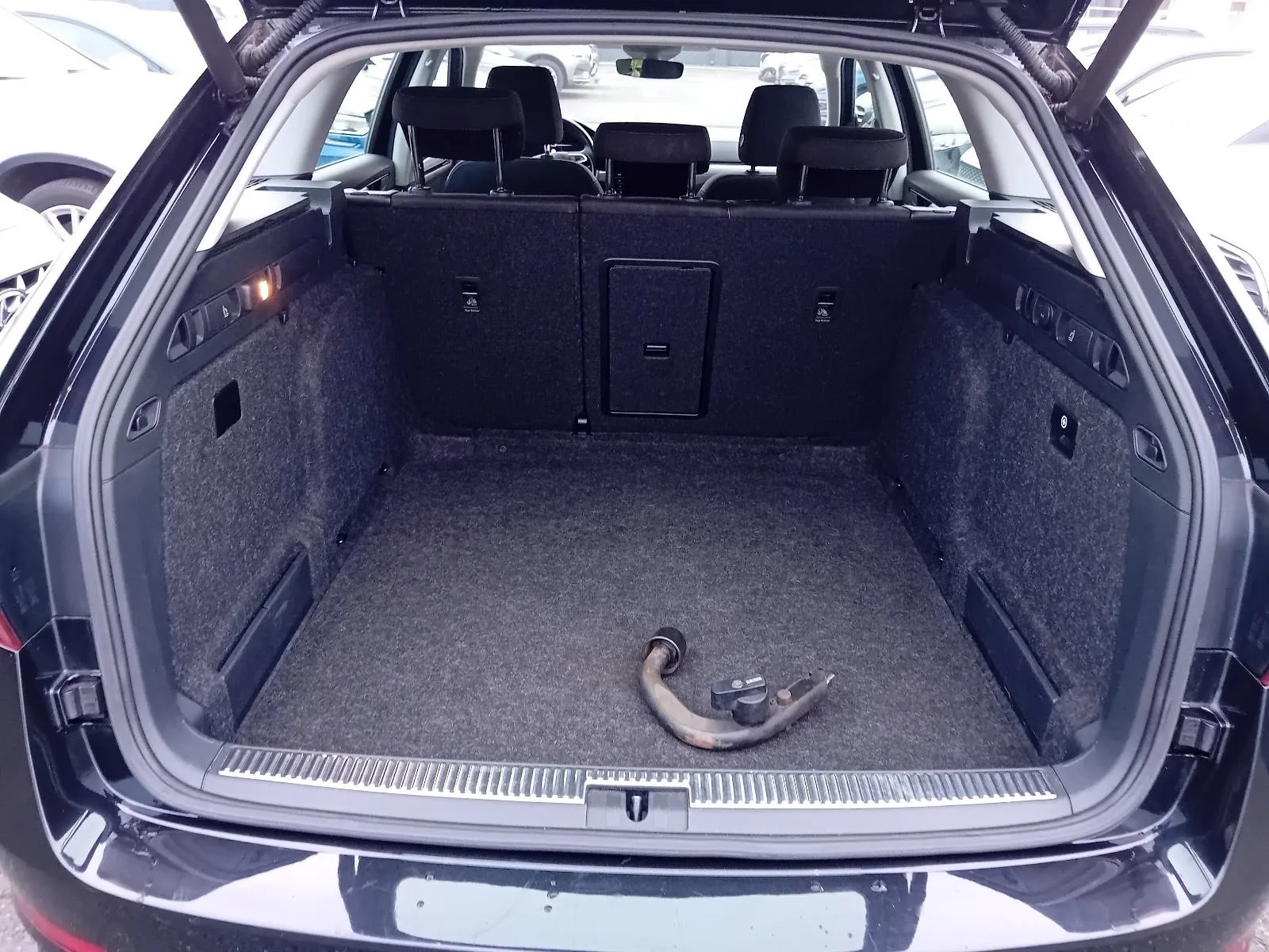 škoda superb combi 2,0 tdi ,do 2 godine jamstva,u sustavu pdv-a. - slika 7