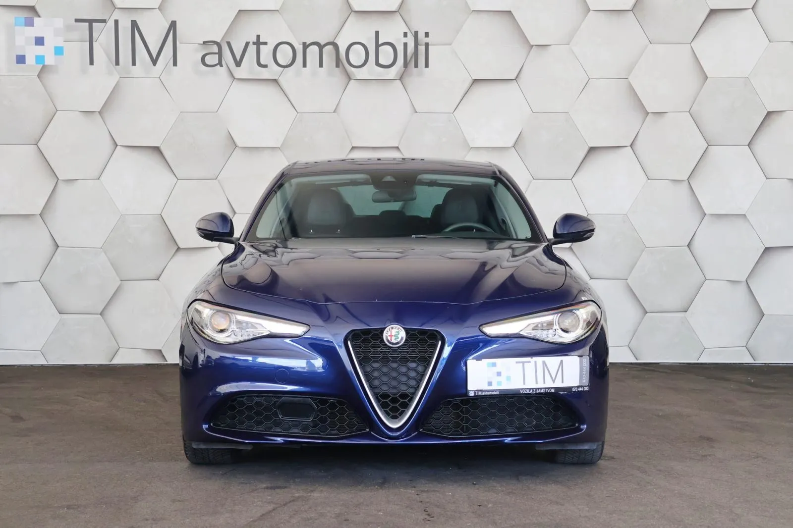 alfa romeo giulia 2.2jtdm at8 super 160km led+biksenon navi - slika 5