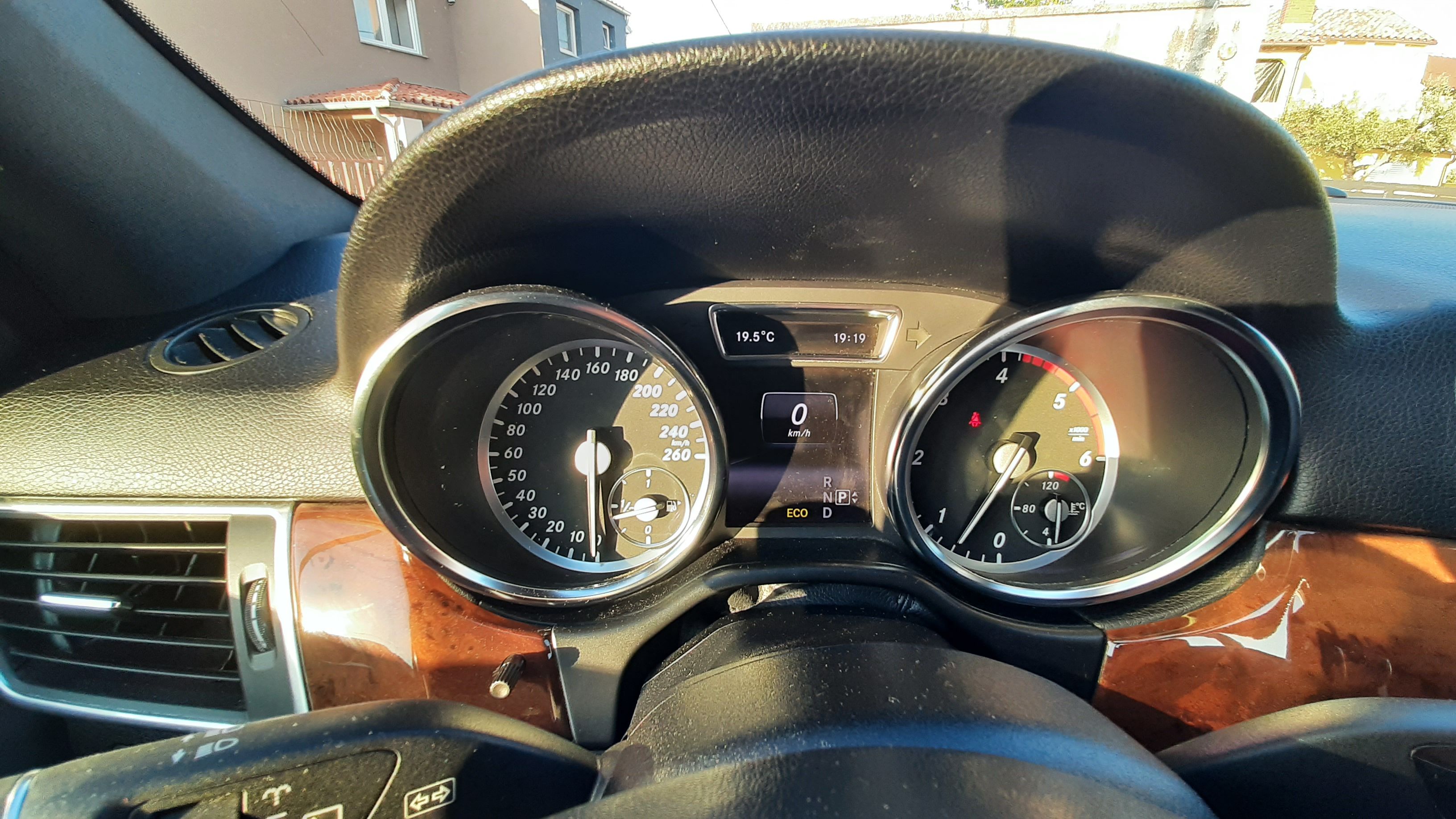 mercedes ml 250 bluetec 4-matic - slika 4