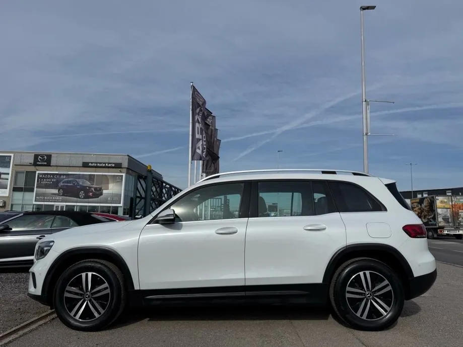 mercedes glb 200d automatik °velika navi°kamera°leasing bez učešća° - slika 10