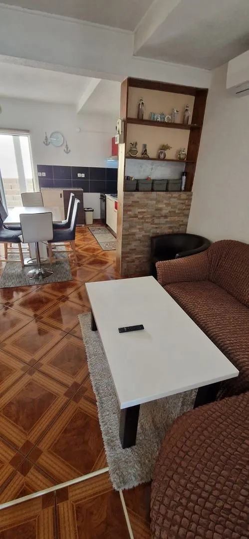 vir, kuća s 2 apartmana(148m2), 150 metara do plaže (prodaja) - slika 19