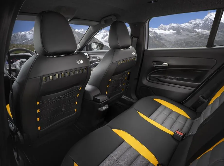 jeep avenger 4xe the north face edition automatik - slika 17