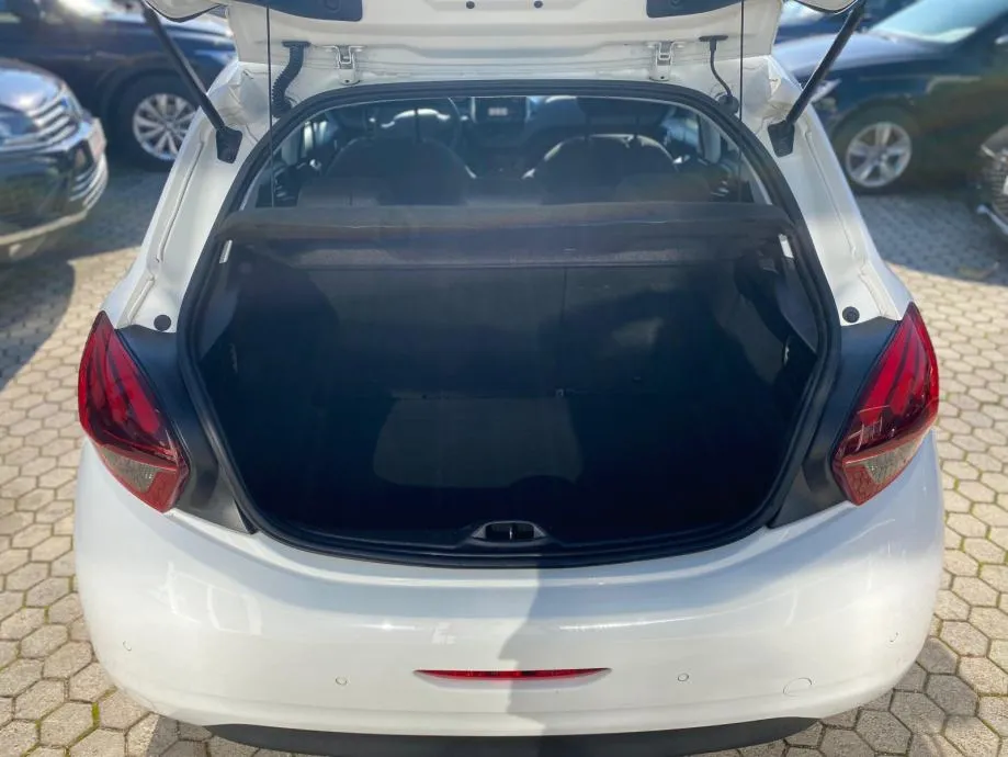peugeot 208 1,2 affaire 4xgarancije - slika 5