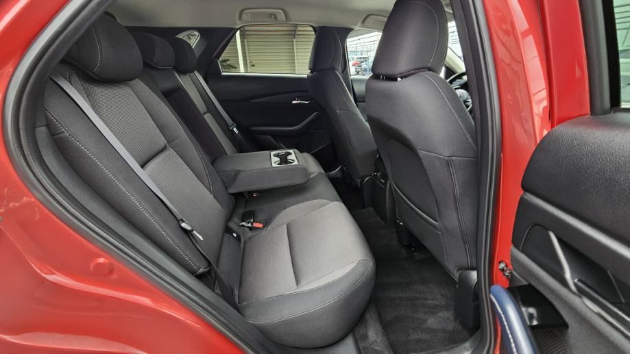 mazda cx-30 g122,automatic,navi,kamera,alu 18,fuul led,climatronic - slika 10